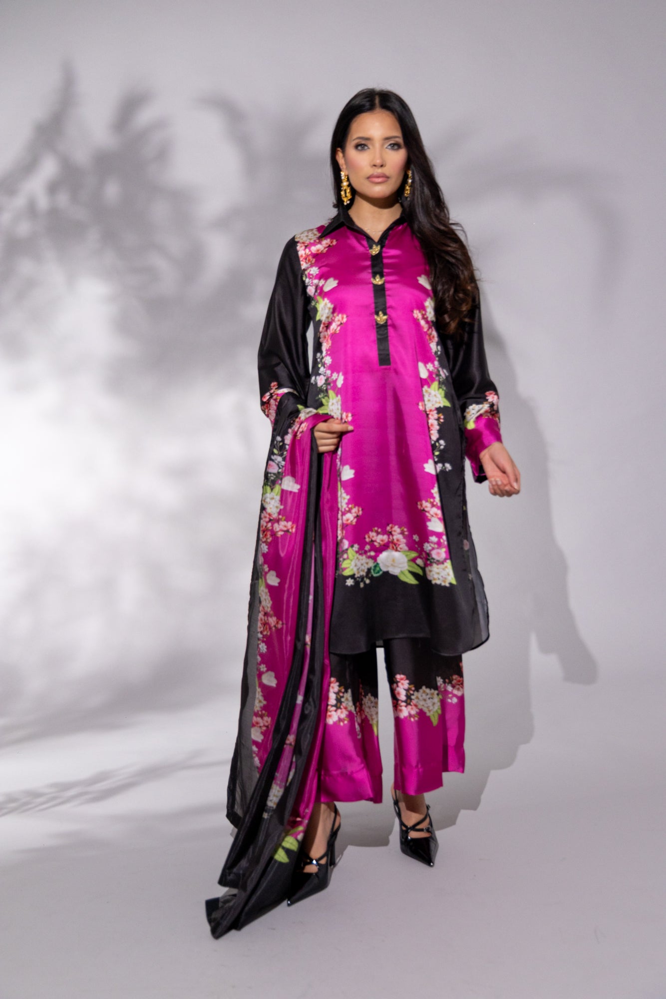 Budget Line - Black & Pink