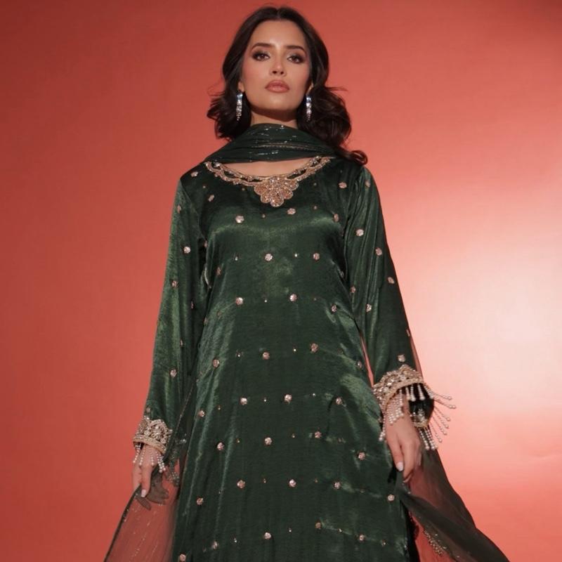 Emerald Green Velvet Silk 3PC - (CHAAKH TASSELS NOT INCLUDED)