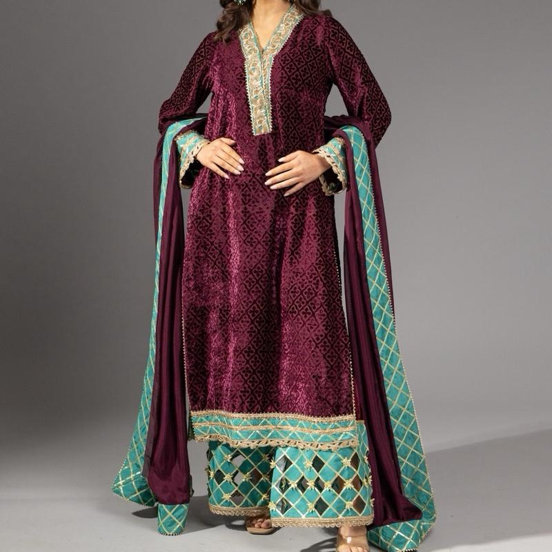 Maroon/Plum Plachi With Seagreen Contrast, Formal Womenswear Outfit, Beautiful Lace Work, Velvet Plazzo with Heavy Gotta and CutWork