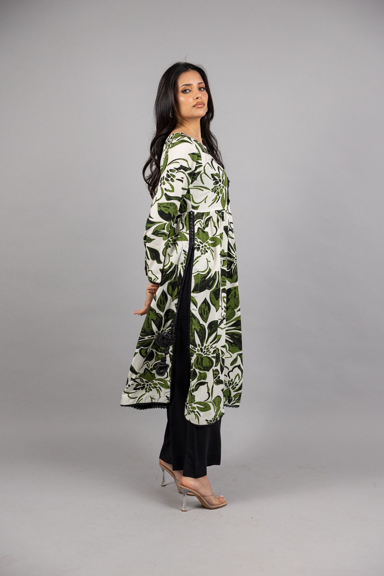 Leela - 2PC Nyra Cut Co Ord - Eeyapret