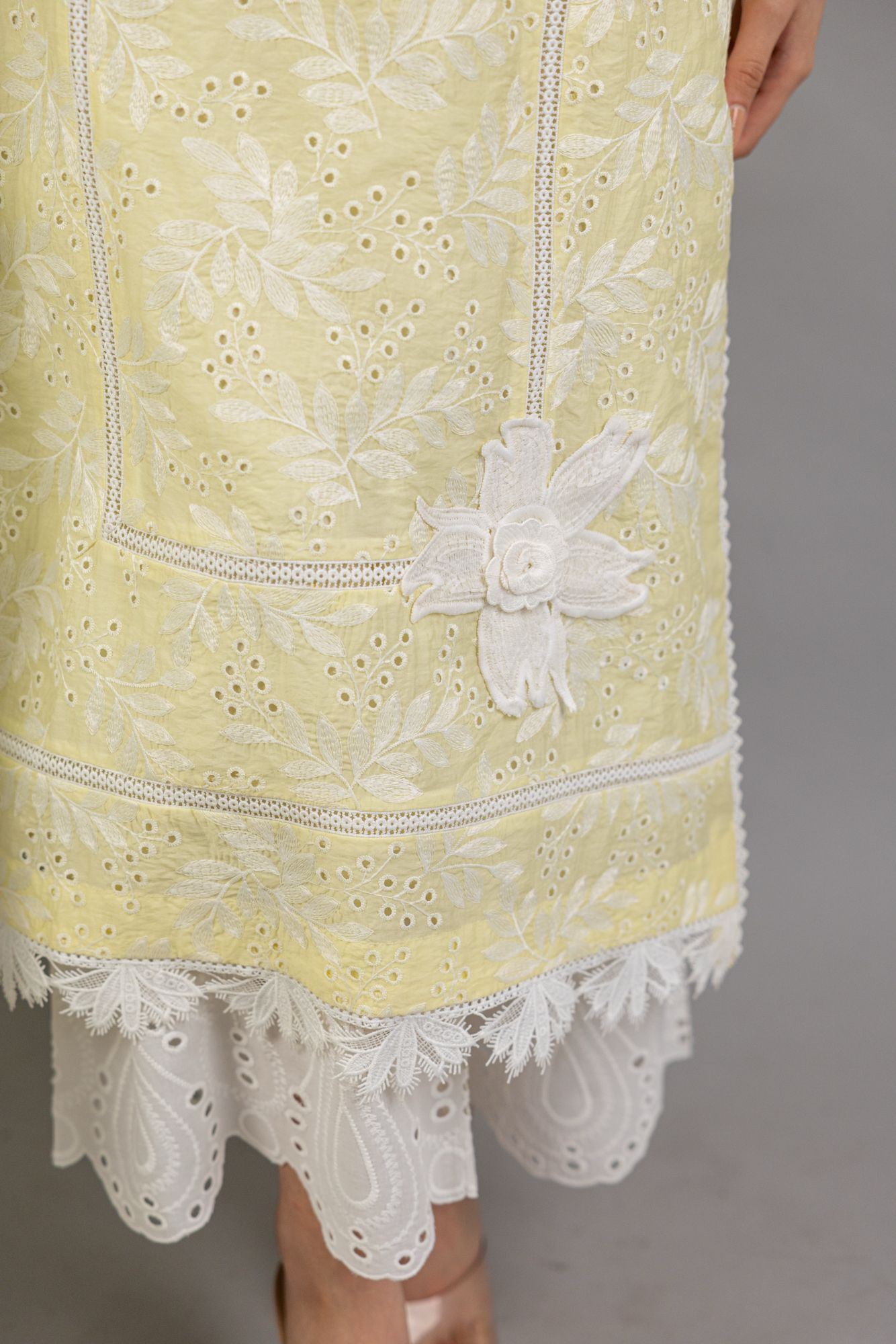 Arabelle – 3PC Pastel Yellow White Chicken Kari Ensemble - Eeyapret