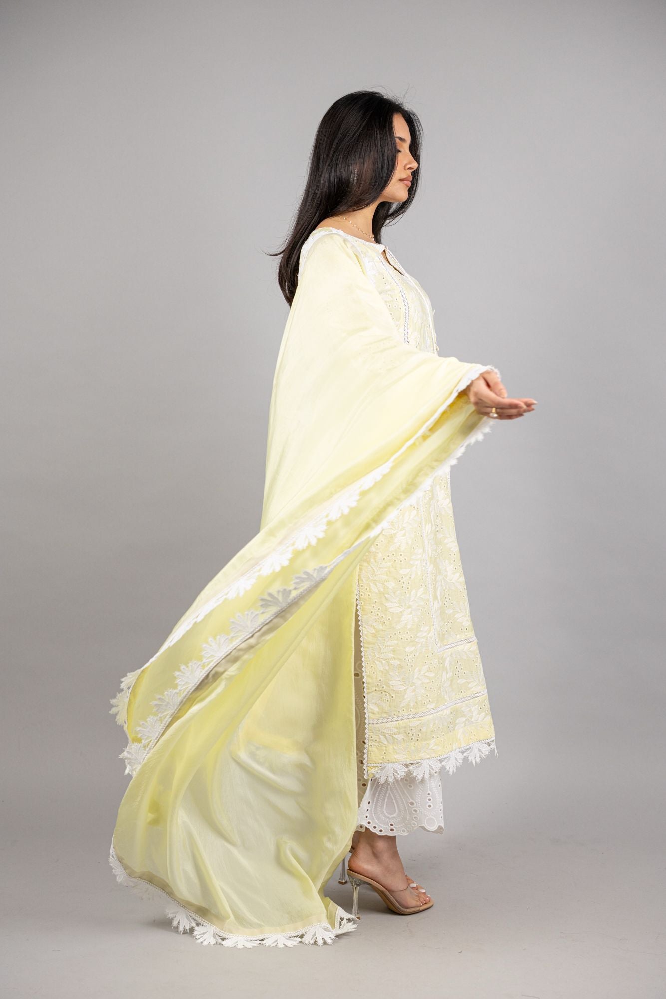 Arabelle – 3PC Pastel Yellow White Chicken Kari Ensemble - Eeyapret