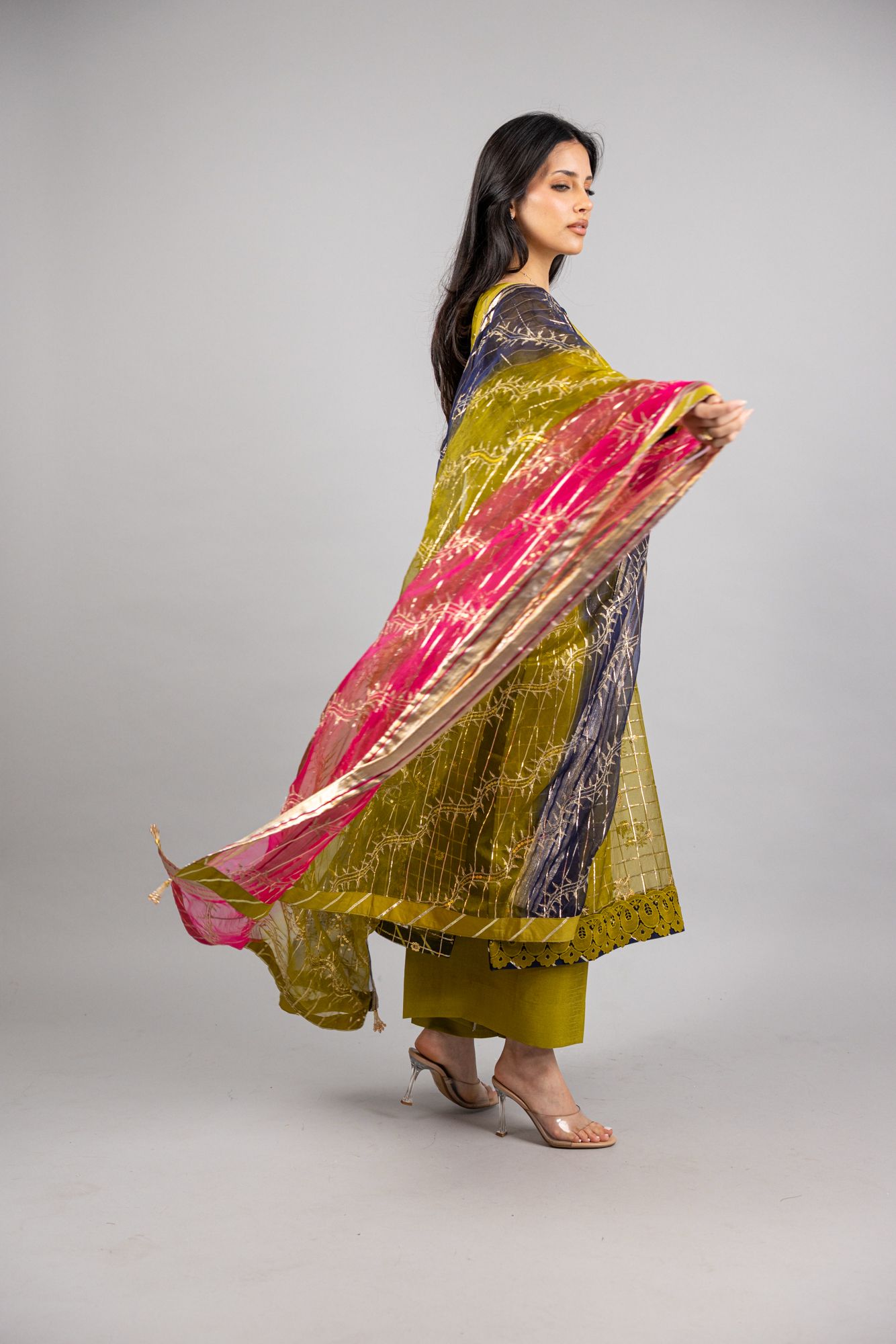 Amal – 2PC Olive Green Soft Organza Ensemble - Eeyapret